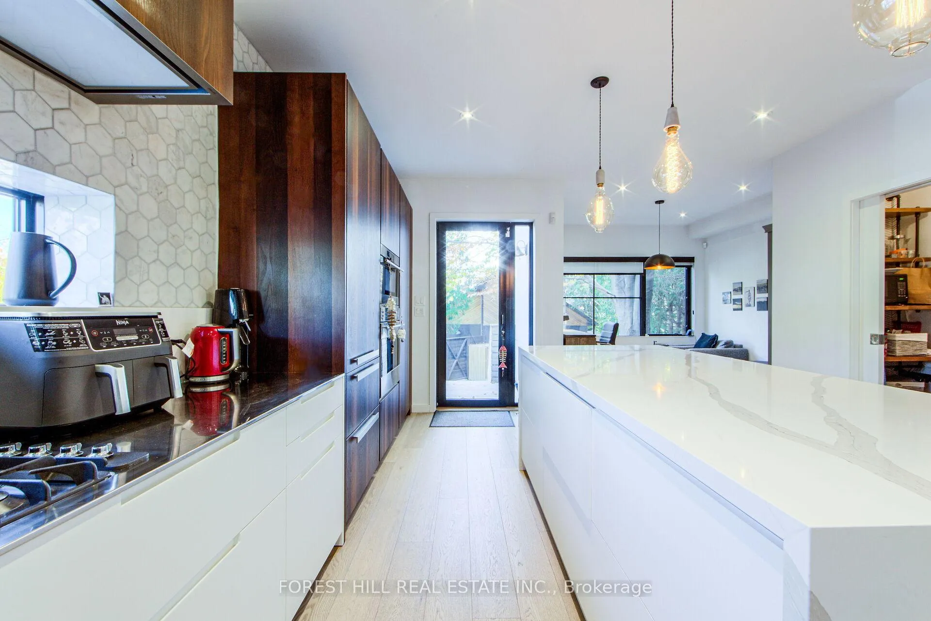 Photo 17 of 257 Manor Road E, Toronto, Mount Pleasant East — HOMEH