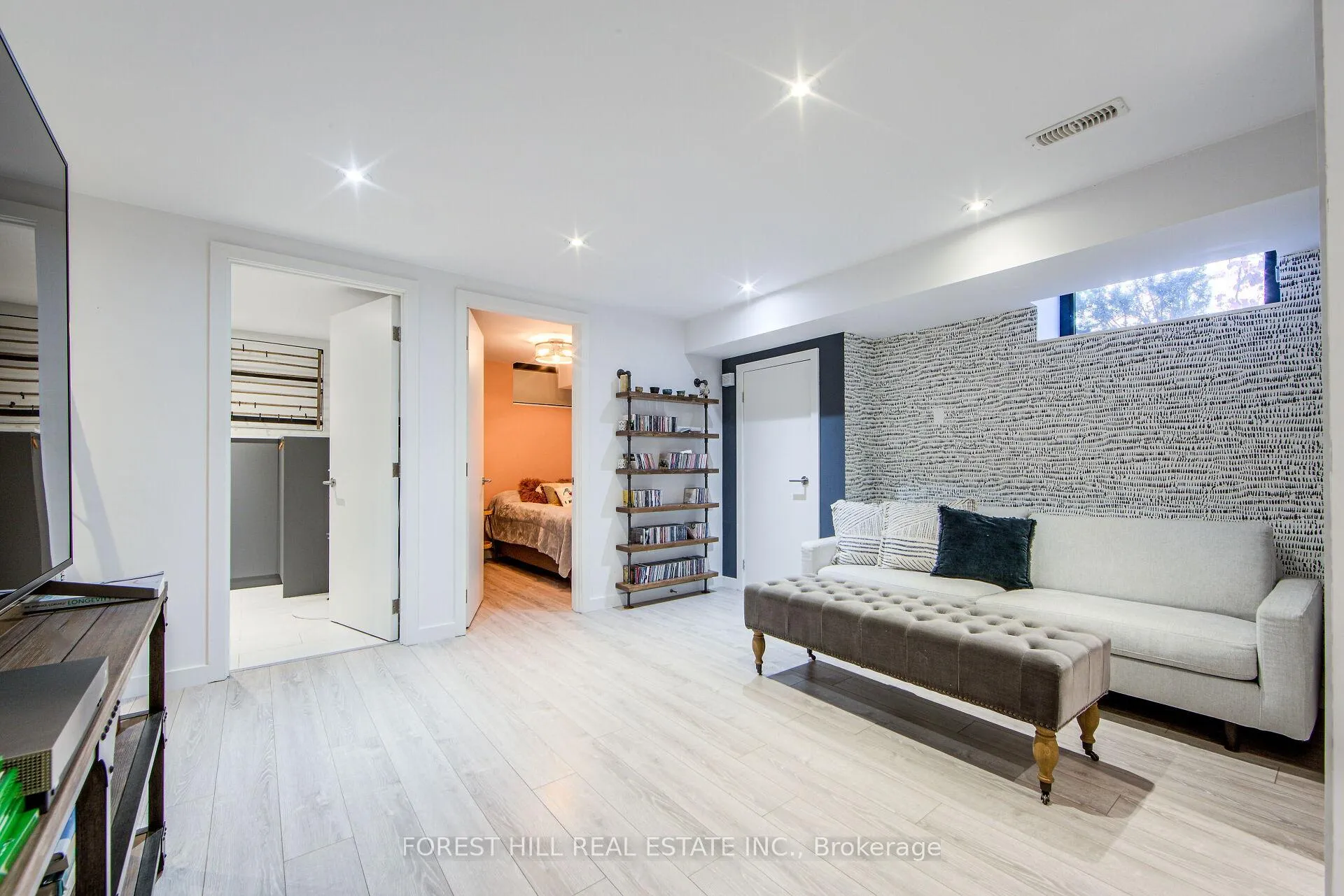 Photo 39 of 257 Manor Road E, Toronto, Mount Pleasant East — HOMEH