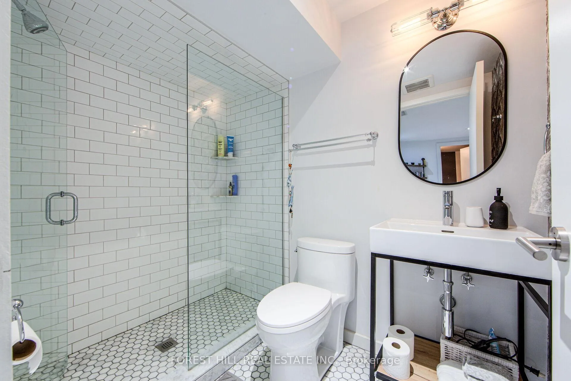 Photo 40 of 257 Manor Road E, Toronto, Mount Pleasant East — HOMEH