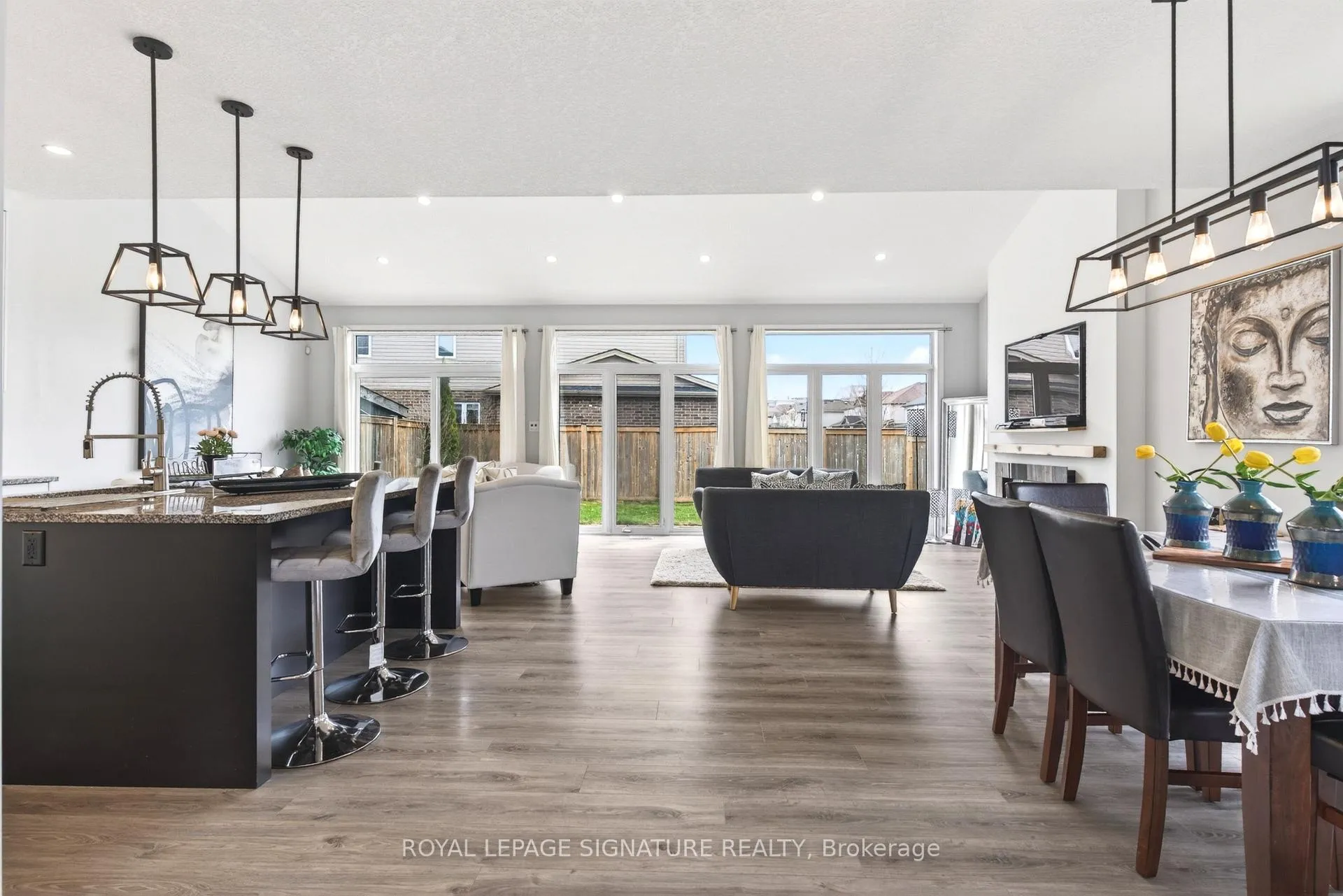 Photo 9 of 2147 Wateroak Drive, London, North S — HOMEH
