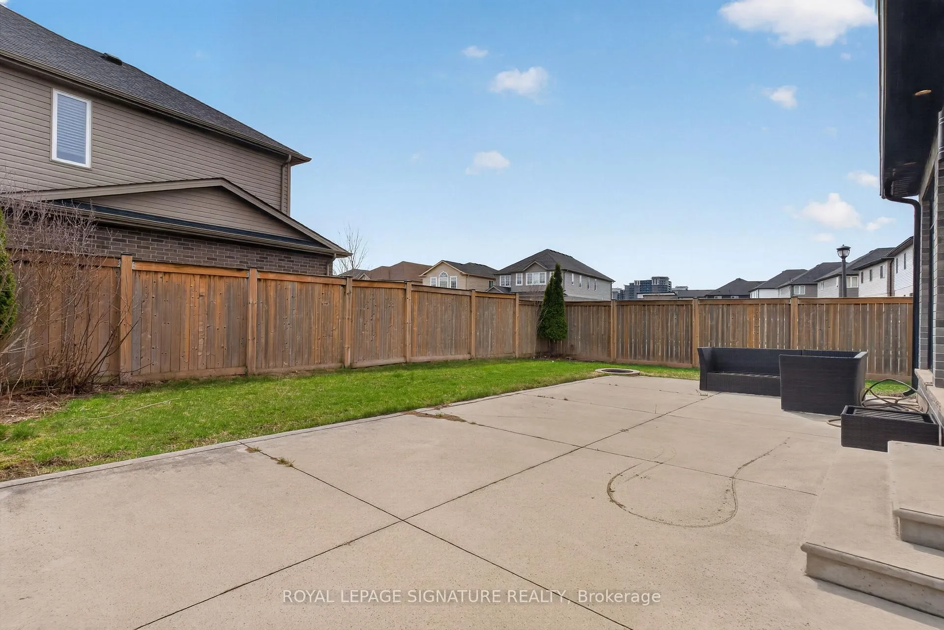 Photo 41 of 2147 Wateroak Drive, London, North S — HOMEH