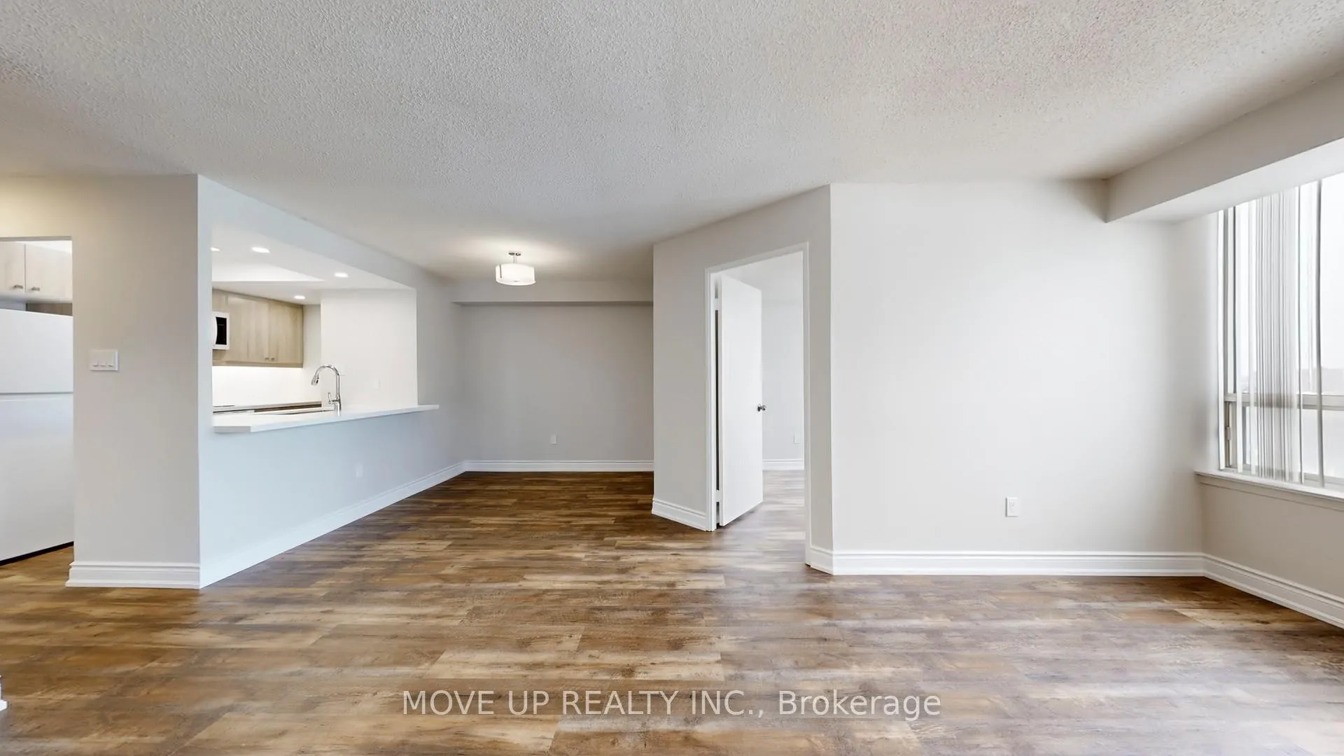 Photo 4 of Unit 1511, 5 Greystone Walk Drive, Scarborough, Kennedy Park — HOMEH