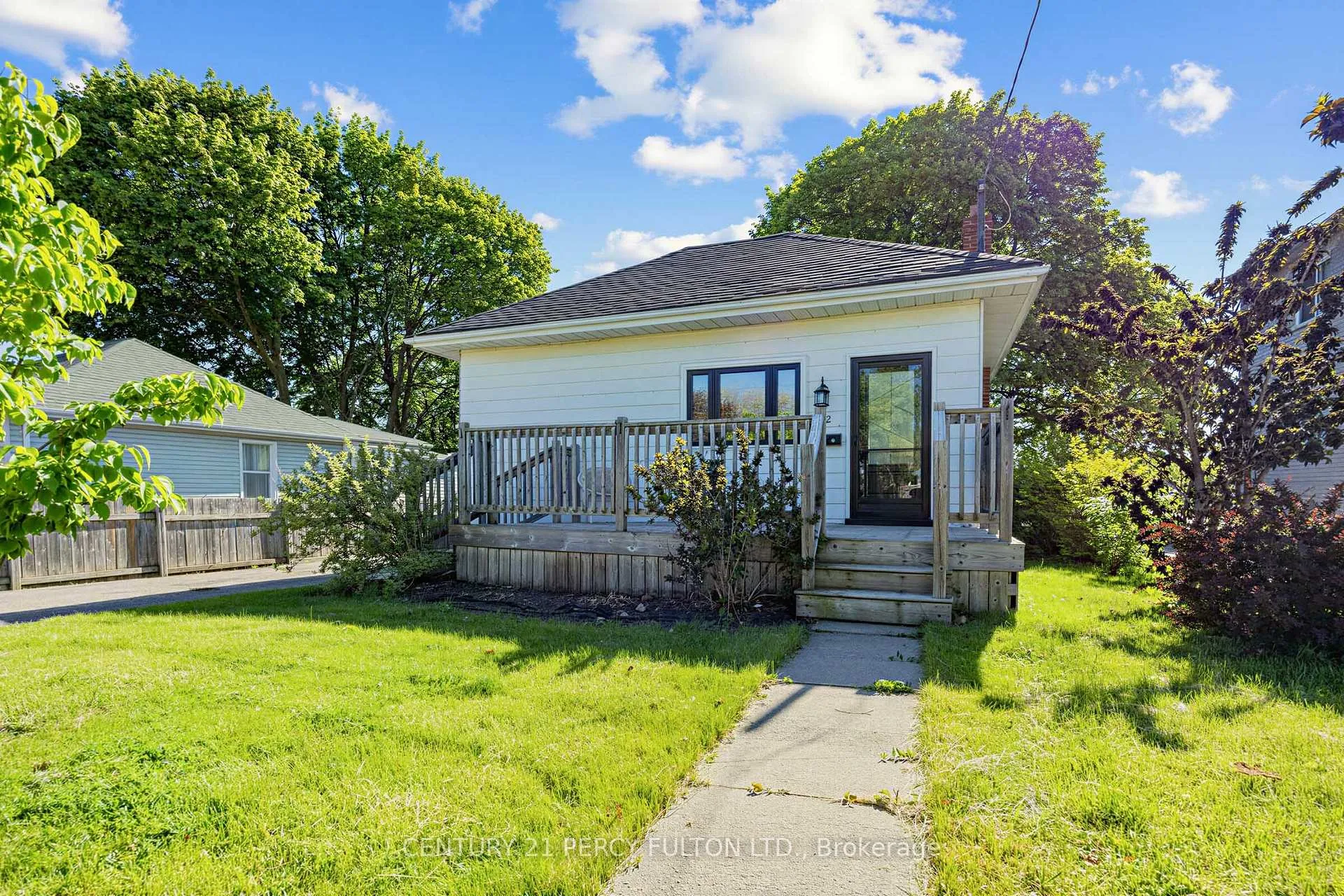 Photo 1 of 22 Westmount Street, Oshawa, Vanier — HOMEH