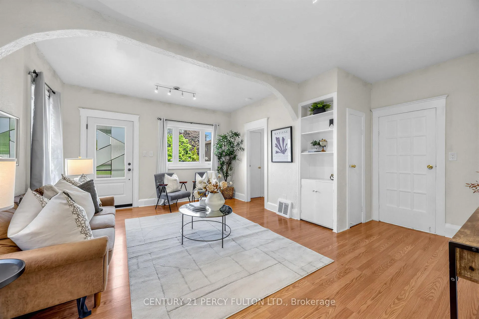 Photo 7 of 22 Westmount Street, Oshawa, Vanier — HOMEH