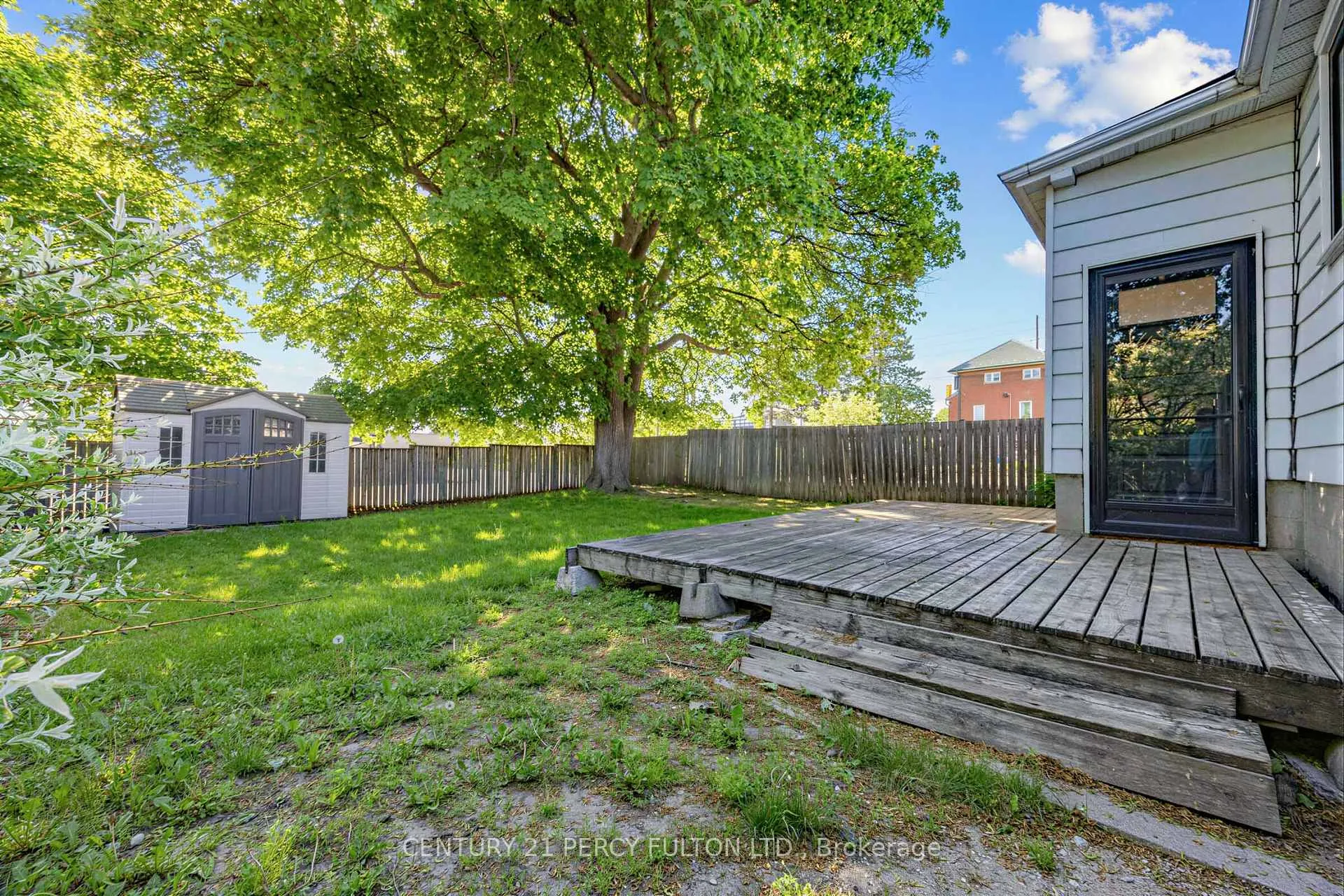 Photo 24 of 22 Westmount Street, Oshawa, Vanier — HOMEH