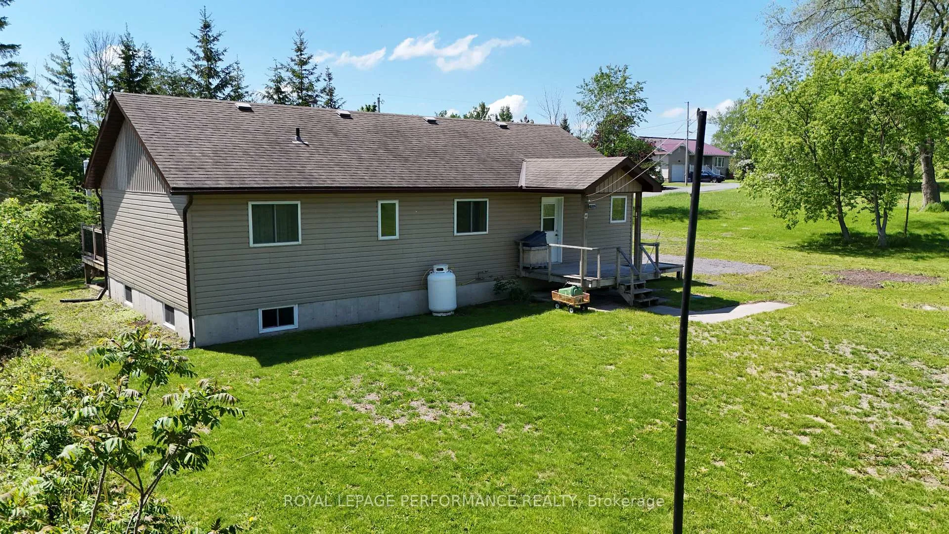 Photo 6 of 2931 McNairn Drive, Cornwall — HOMEH