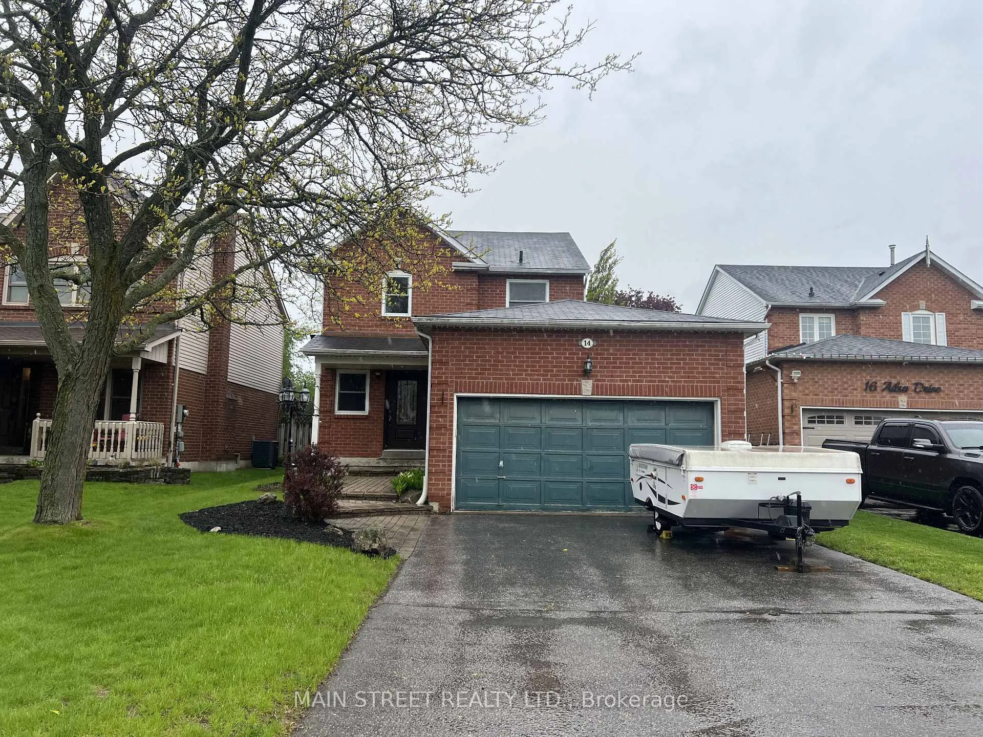 Photo 2 of 14 Ailsa Drive, Georgina, Keswick North — HOMEH