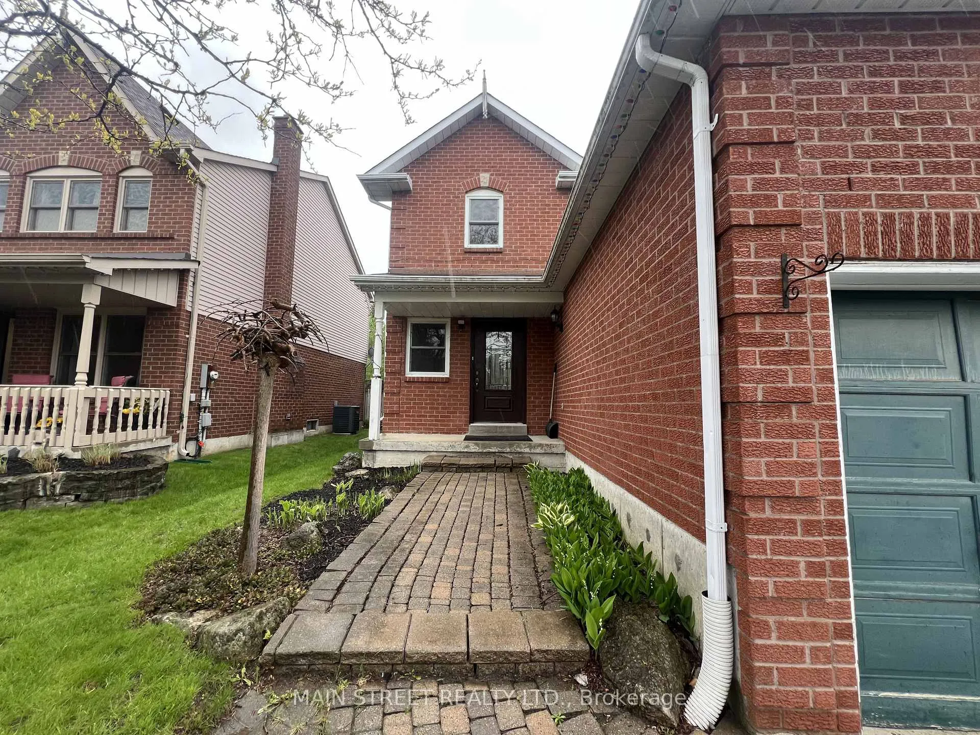 Photo 3 of 14 Ailsa Drive, Georgina, Keswick North — HOMEH