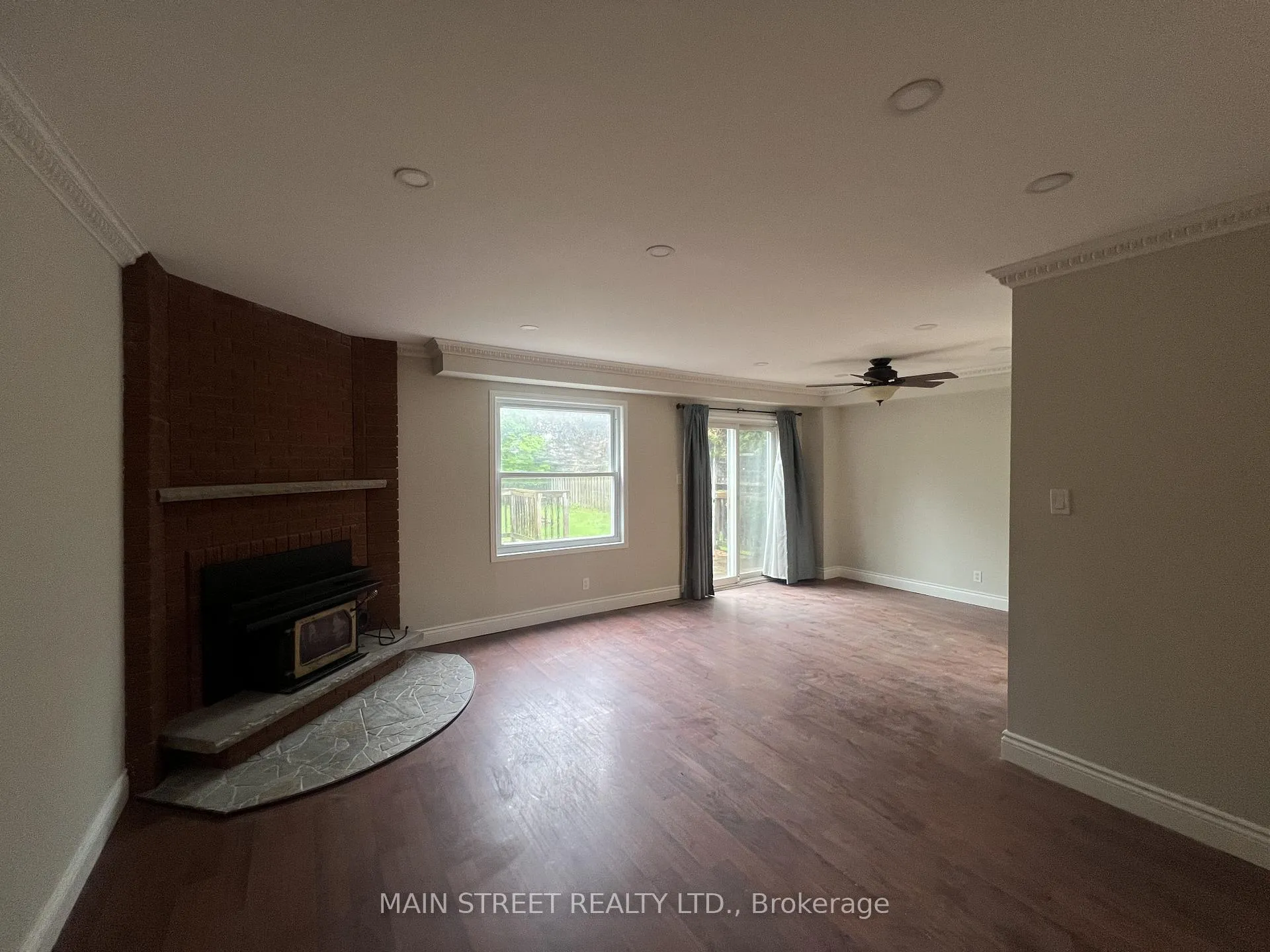 Photo 7 of 14 Ailsa Drive, Georgina, Keswick North — HOMEH