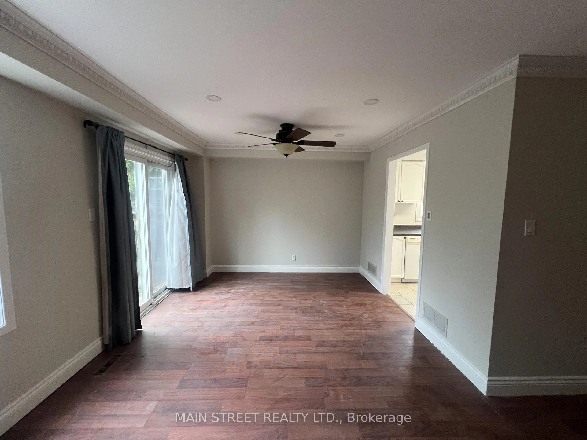 Photo 9 of 14 Ailsa Drive, Georgina, Keswick North — HOMEH