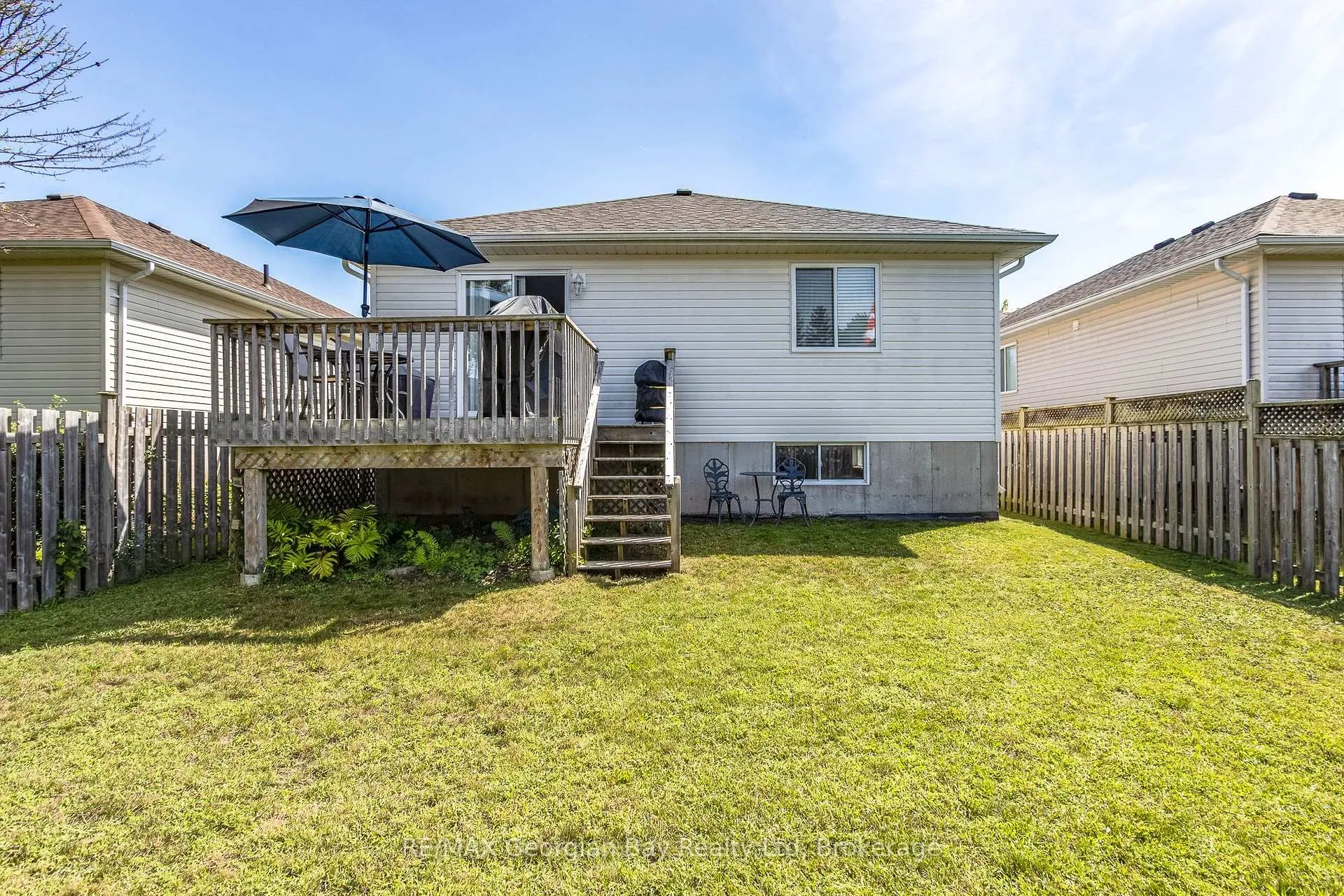 Photo 18 of 399 Irwin Street, Midland — HOMEH