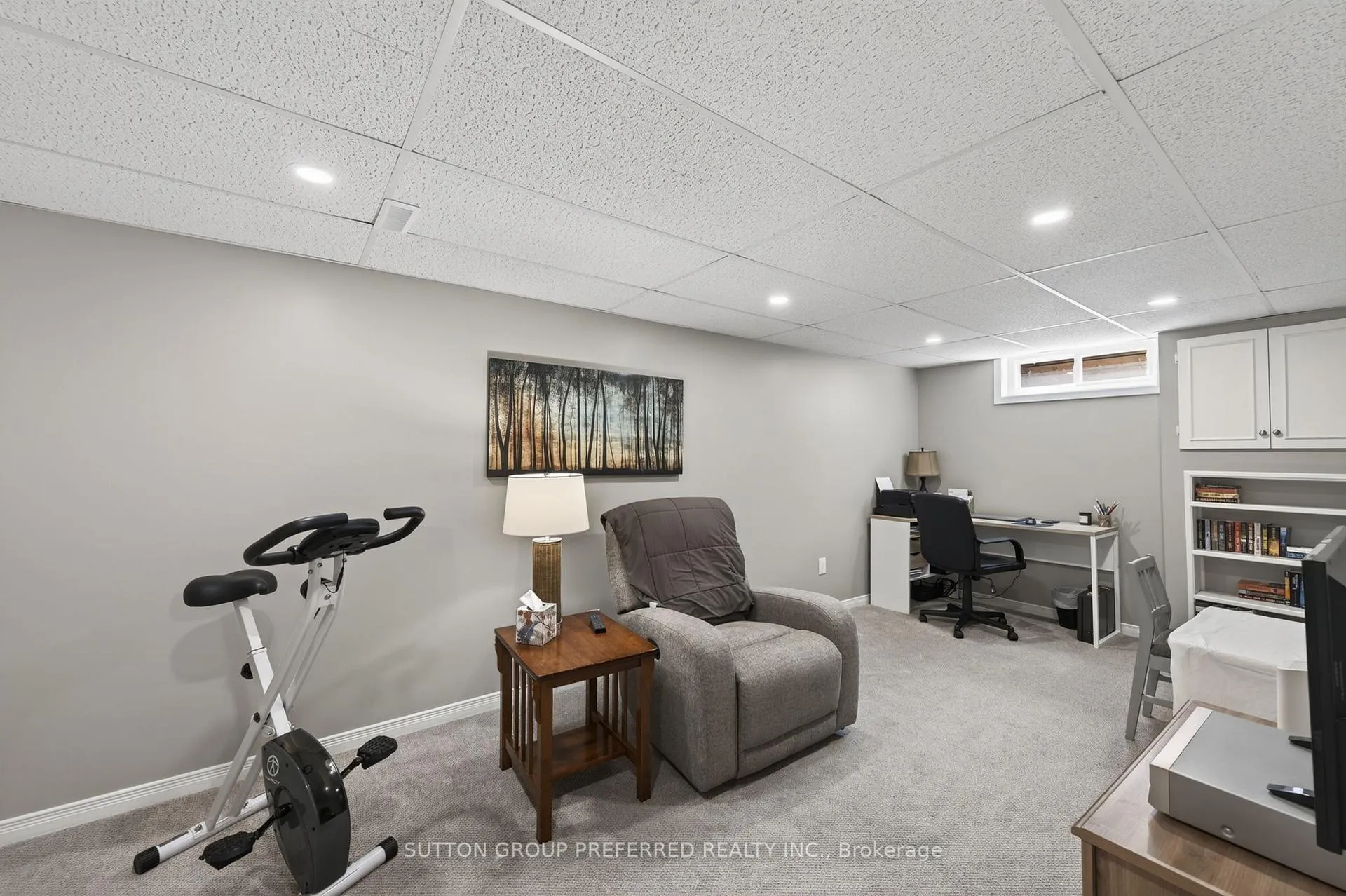 Photo 27 of 647 Glengyle Crescent, London, North H — HOMEH