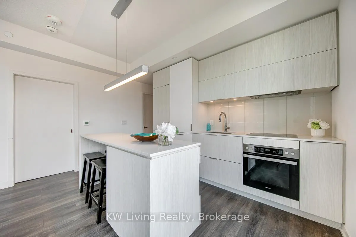 Front of Unit 815, 15 Lower Jarvis Street