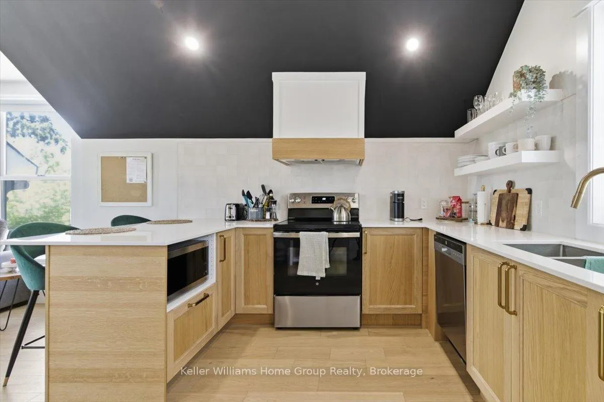 Photo 13 of 161 David Street, Kitchener, Victoria Park — HOMEH