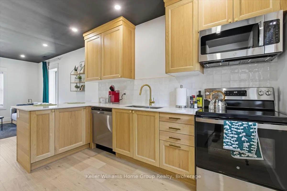 Photo 36 of 161 David Street, Kitchener, Victoria Park — HOMEH