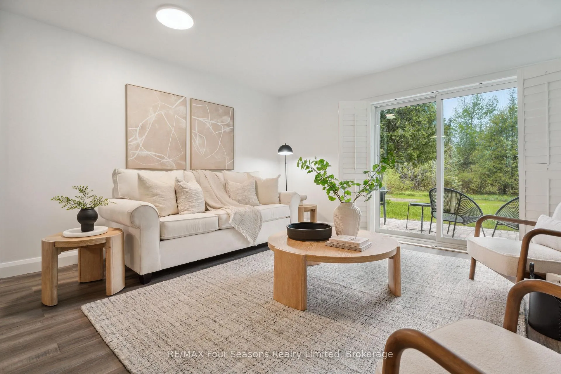 Photo 6 of Unit 7, 44 Trott Boulevard, Collingwood — HOMEH
