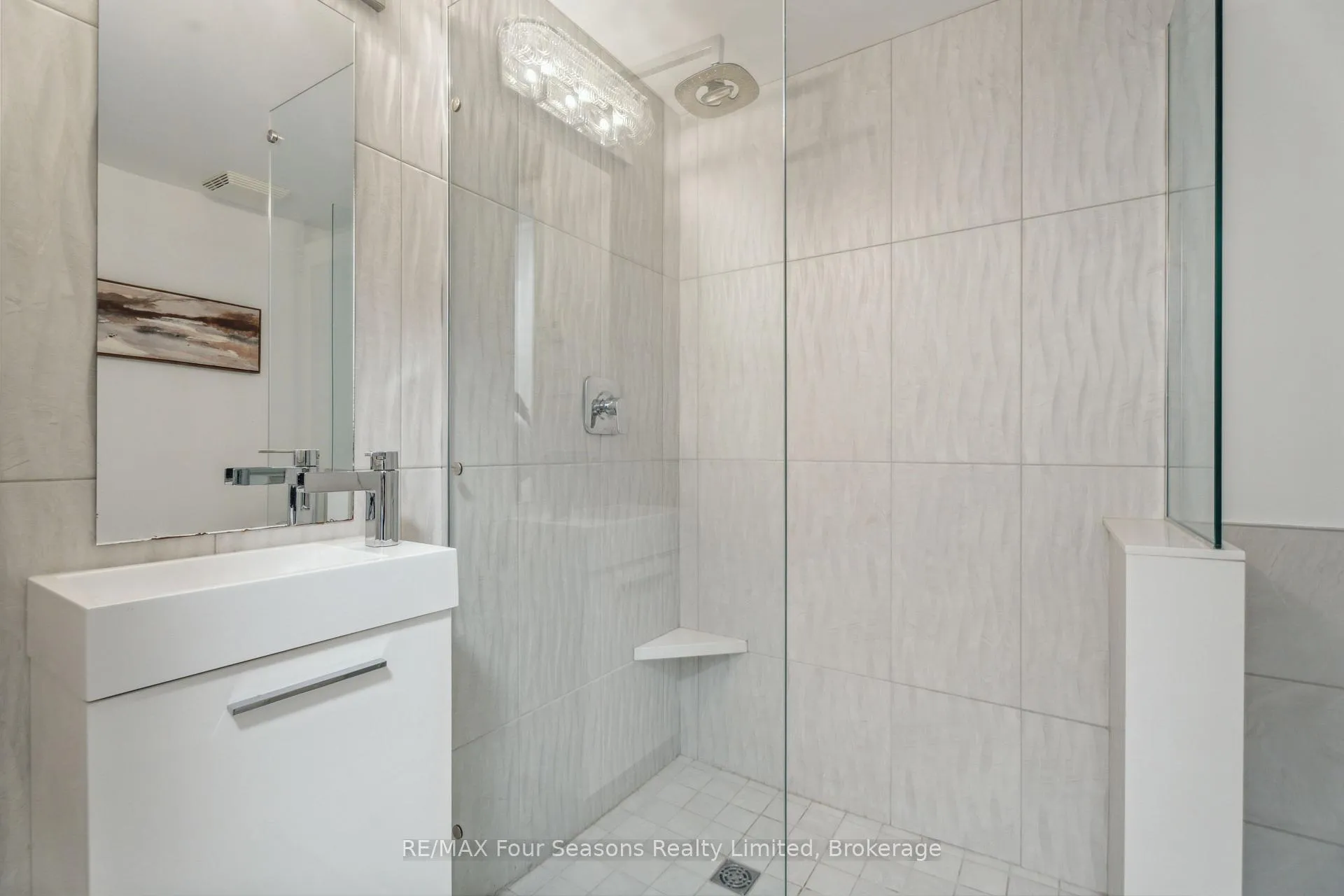 Photo 18 of Unit 7, 44 Trott Boulevard, Collingwood — HOMEH