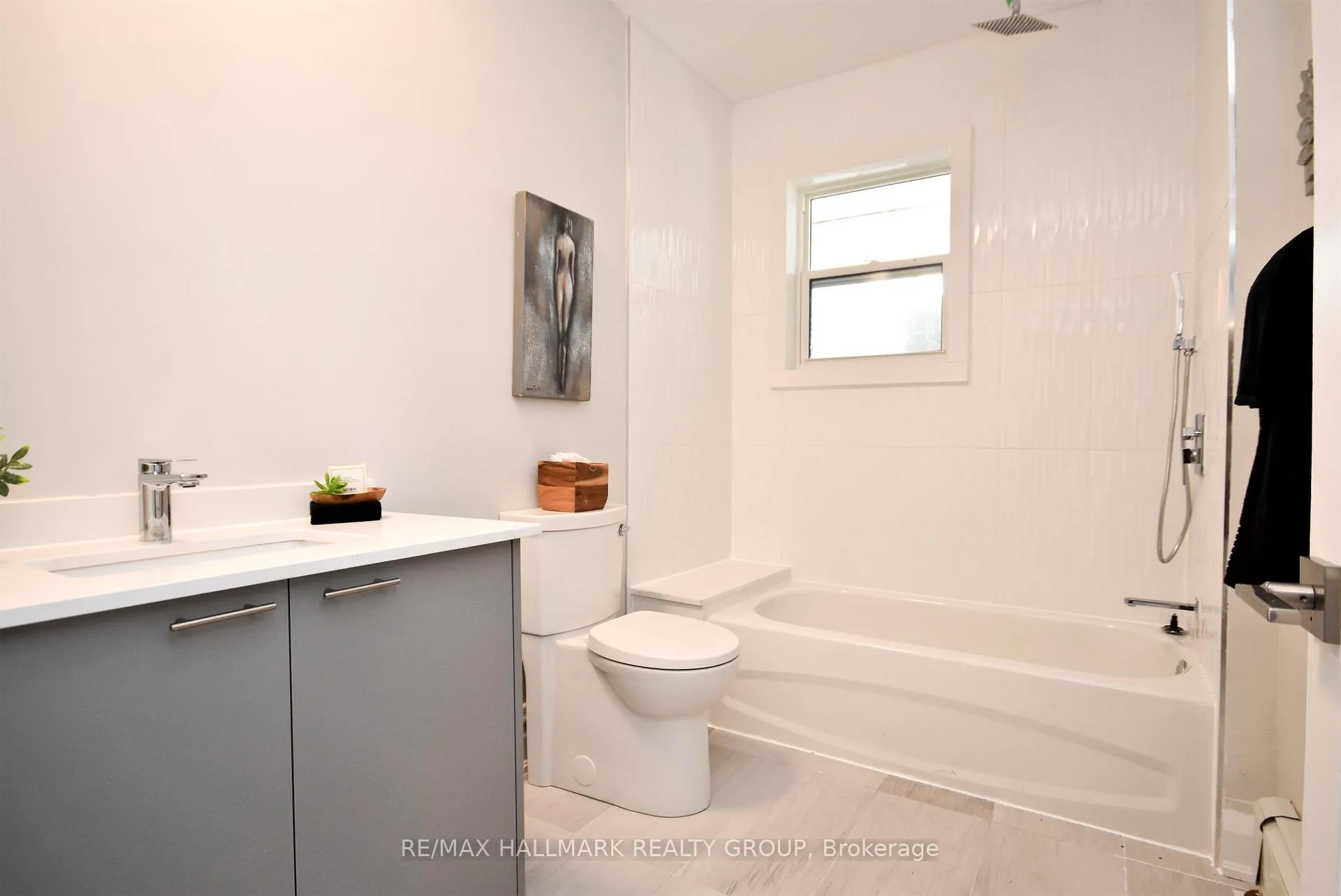 Photo 18 of Unit 2, 375 MacKay Street, Ottawa, Lindenlea — HOMEH