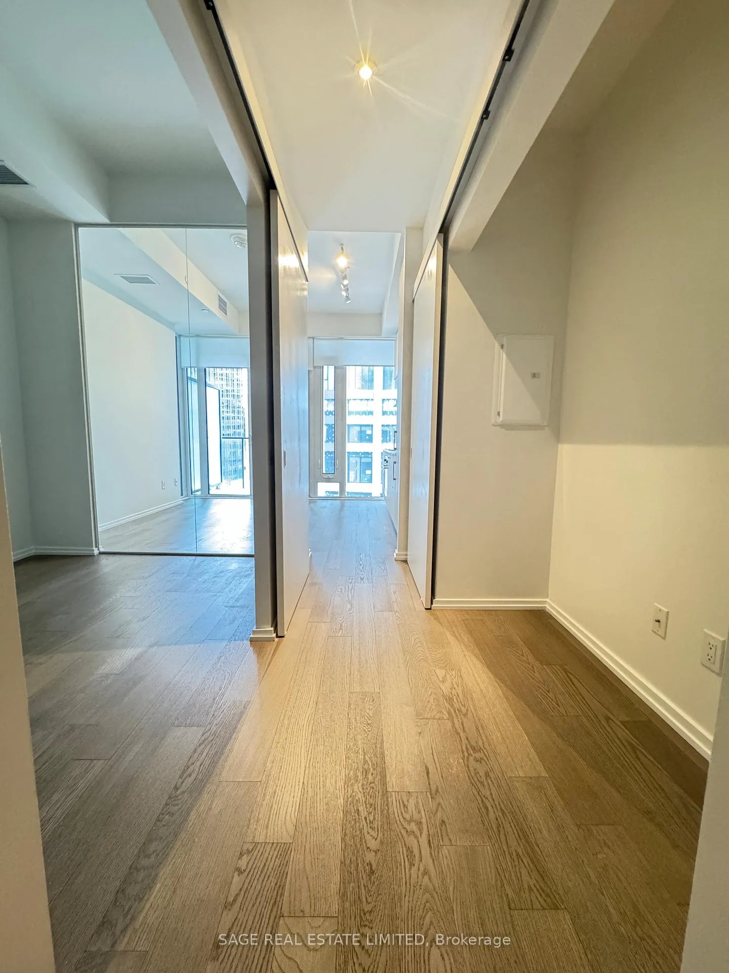 Photo 14 of Unit 914, 5 Soudan Avenue, Toronto, Mount Pleasant West — HOMEH