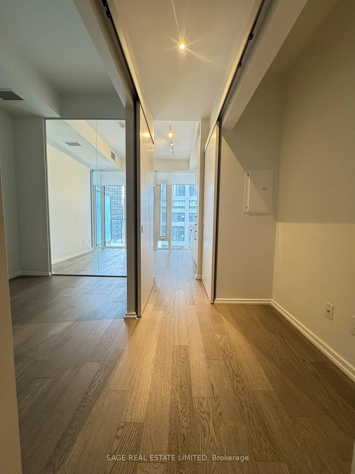 Photo 15 of Unit 914, 5 Soudan Avenue, Toronto, Mount Pleasant West — HOMEH