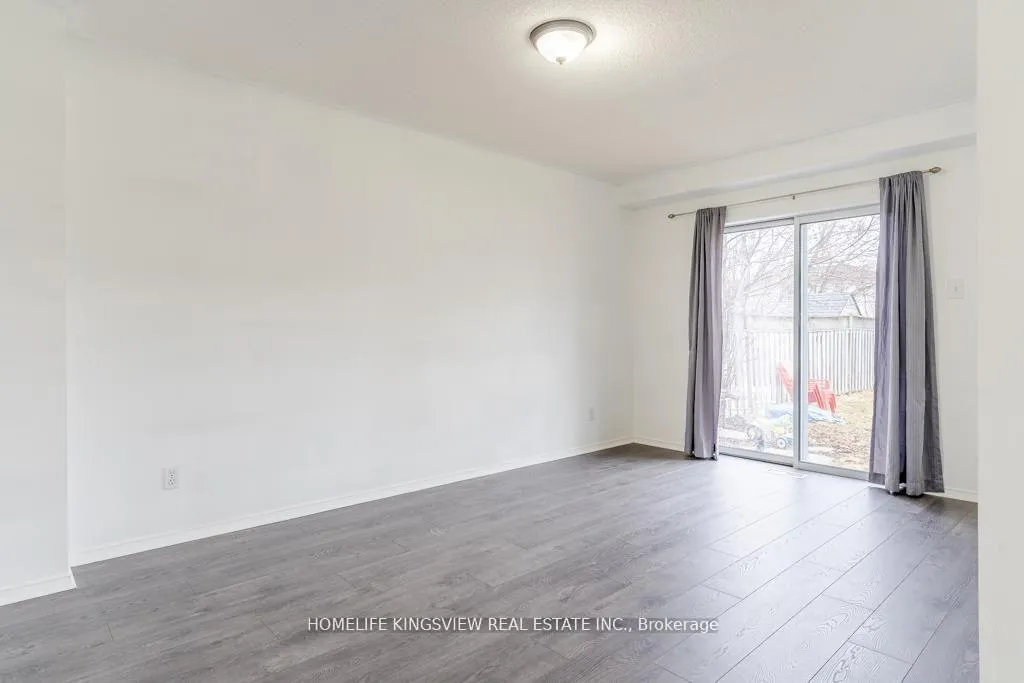 Photo 6 of 1 Charleson Drive, Barrie, Holly — HOMEH