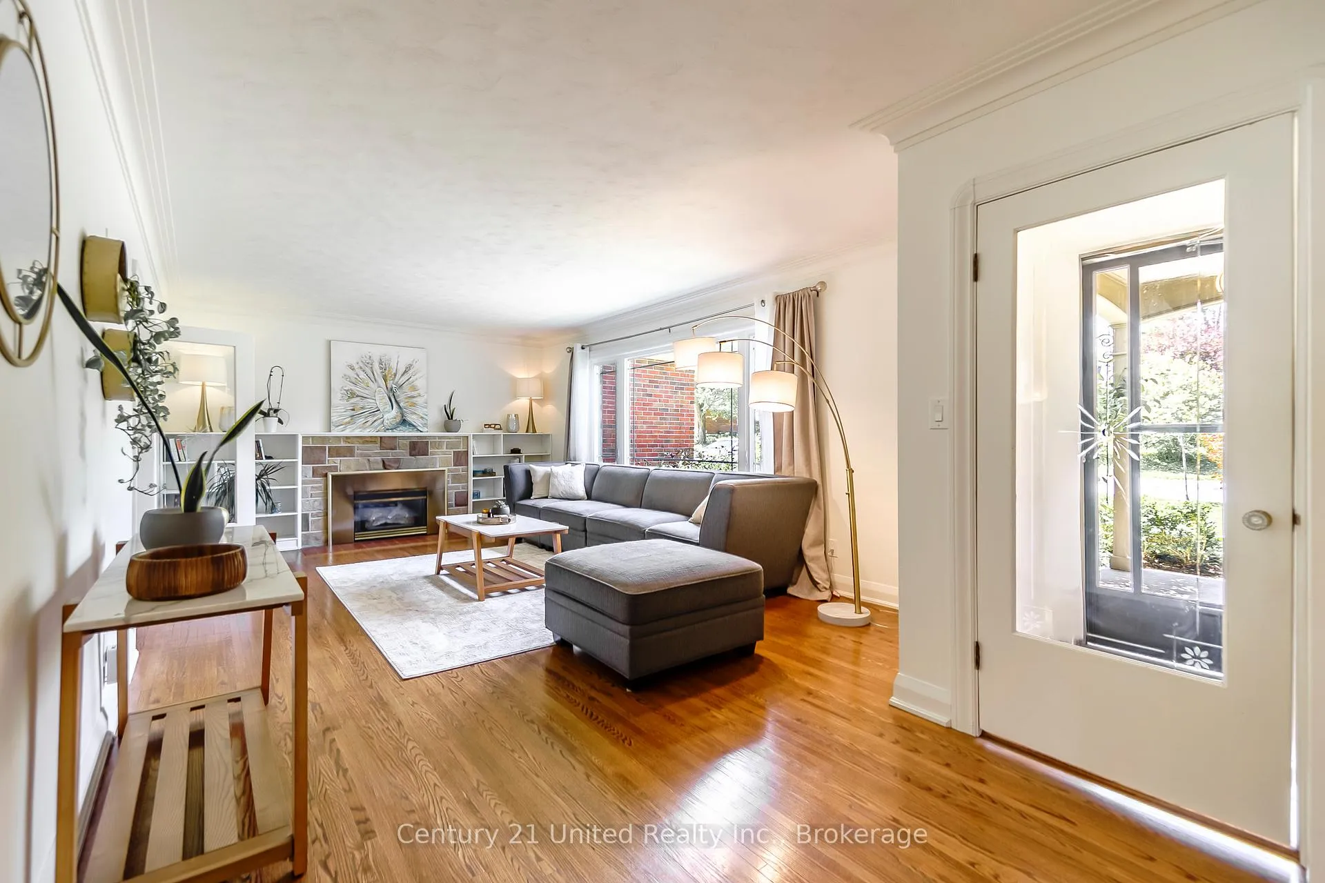 Photo 3 of 1306 Hazeldean Avenue, Peterborough, Monaghan Ward 2 — HOMEH