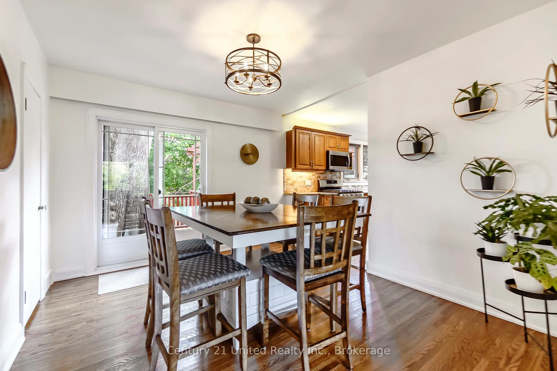 Photo 8 of 1306 Hazeldean Avenue, Peterborough, Monaghan Ward 2 — HOMEH