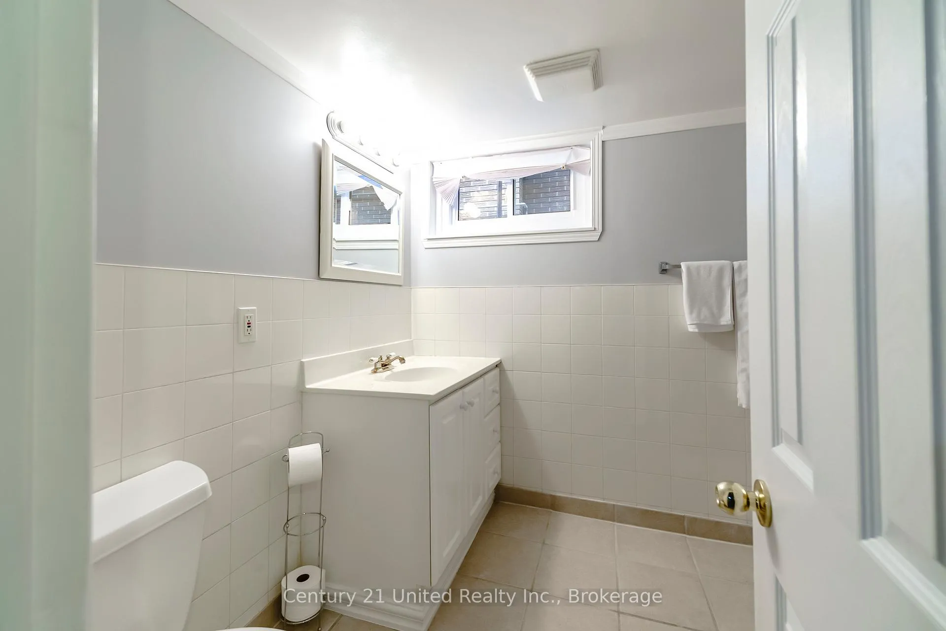 Photo 23 of 1306 Hazeldean Avenue, Peterborough, Monaghan Ward 2 — HOMEH