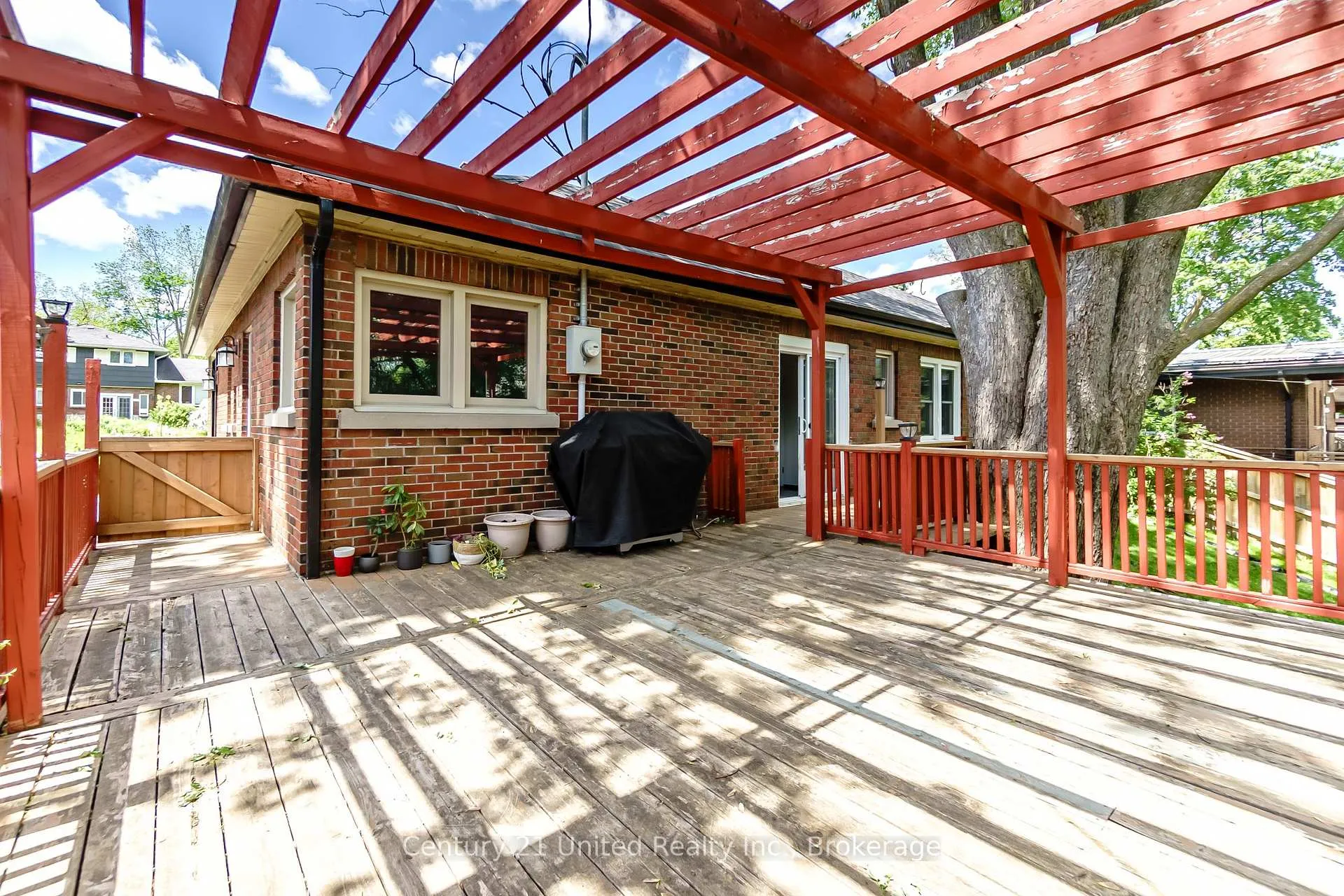 Photo 27 of 1306 Hazeldean Avenue, Peterborough, Monaghan Ward 2 — HOMEH