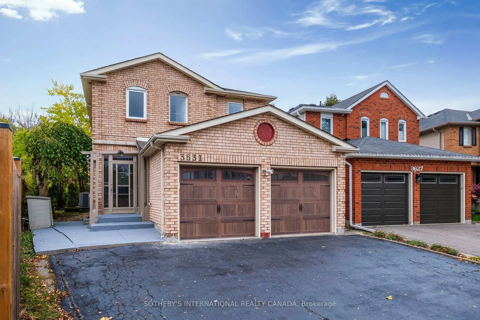 Front of 3631 Cherrington Crescent