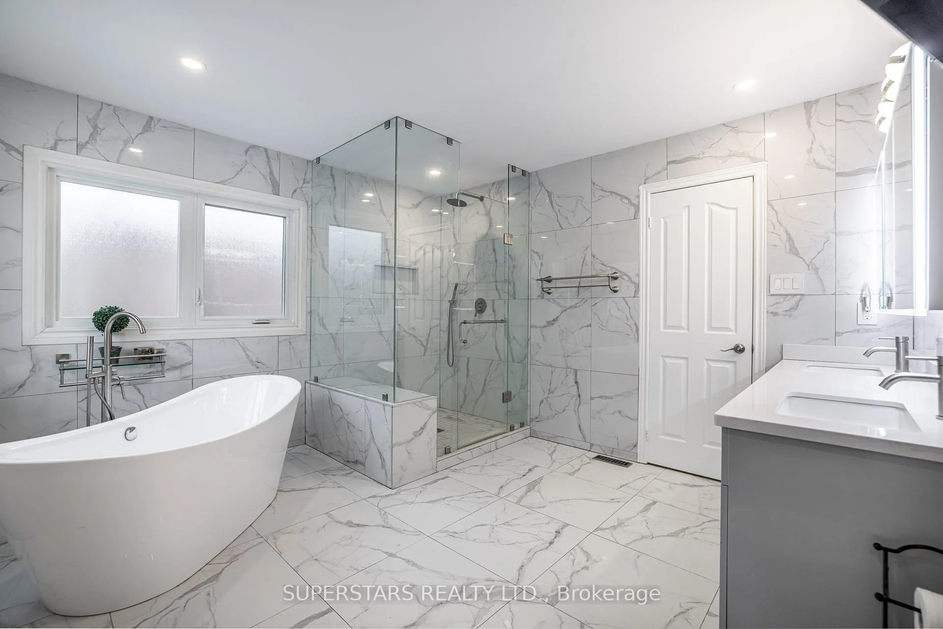 Photo 30 of 622 Lyman Boulevard, Newmarket, Stonehaven-Wyndham — HOMEH