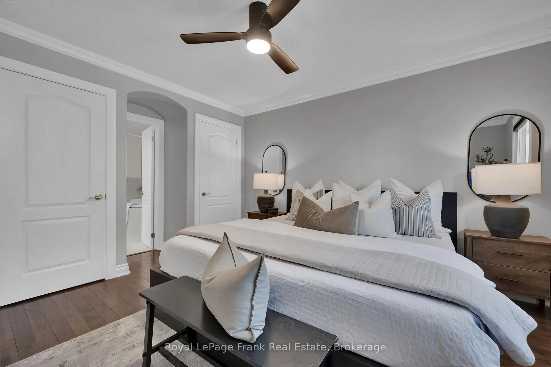 Photo 12 of 5 Empire Crescent, Clarington, Courtice — HOMEH