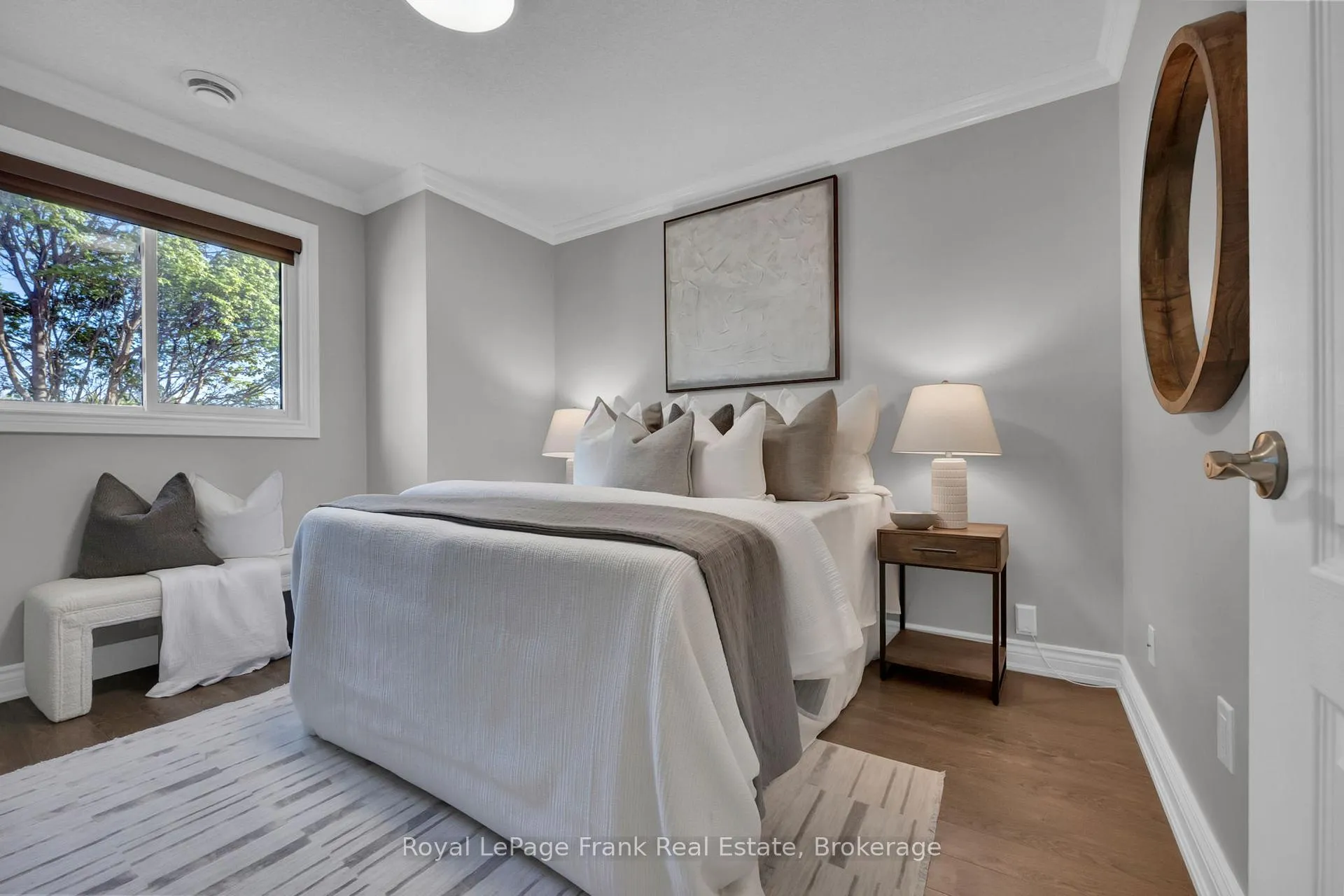 Photo 16 of 5 Empire Crescent, Clarington, Courtice — HOMEH