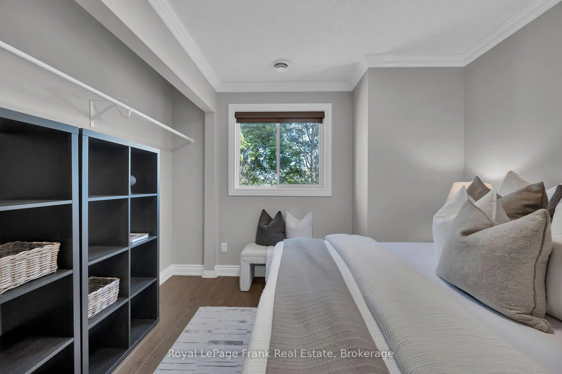 Photo 17 of 5 Empire Crescent, Clarington, Courtice — HOMEH