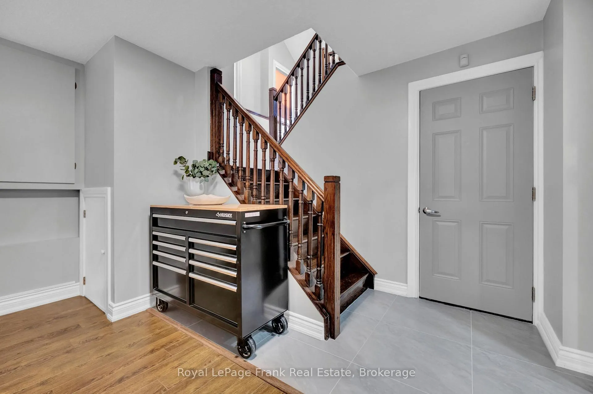 Photo 20 of 5 Empire Crescent, Clarington, Courtice — HOMEH