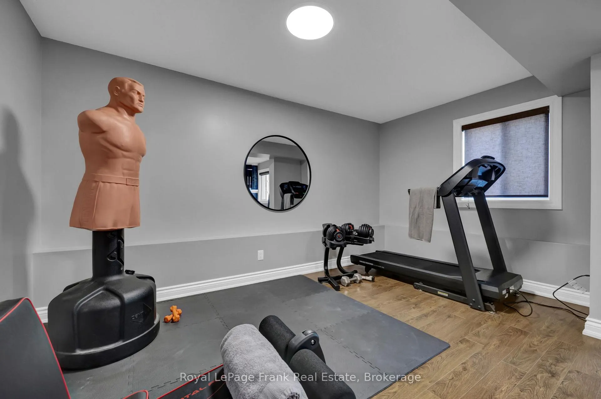 Photo 25 of 5 Empire Crescent, Clarington, Courtice — HOMEH