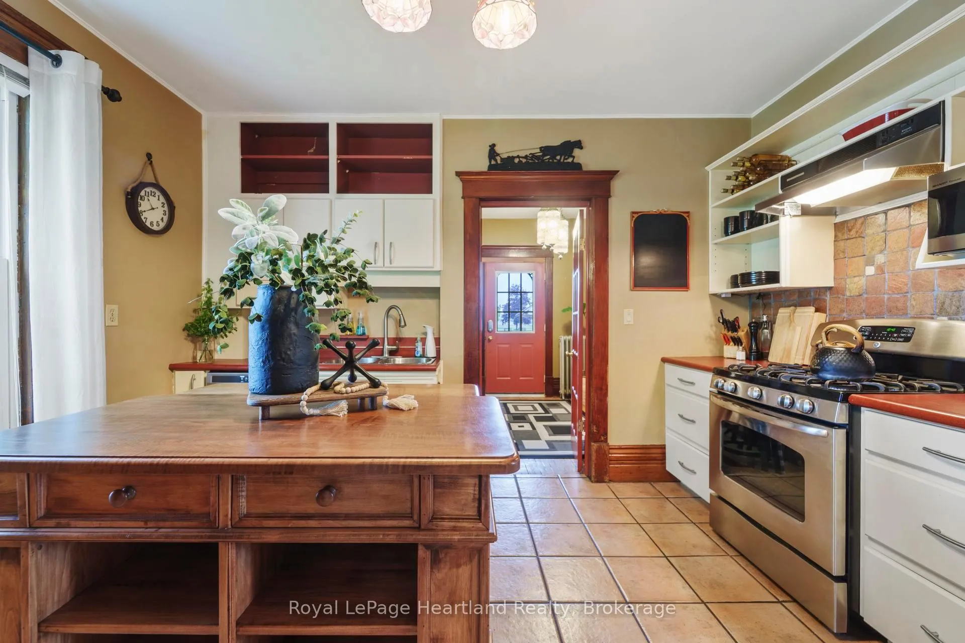 Photo 17 of 202 McConnell Street, North Huron, Blyth — HOMEH