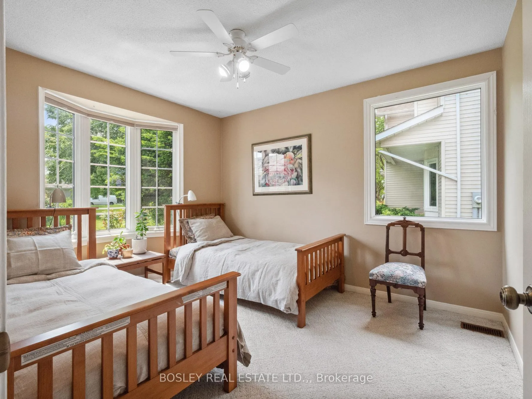 Photo 15 of 48 Henley Drive, St. Catharines, Martindale Pond — HOMEH