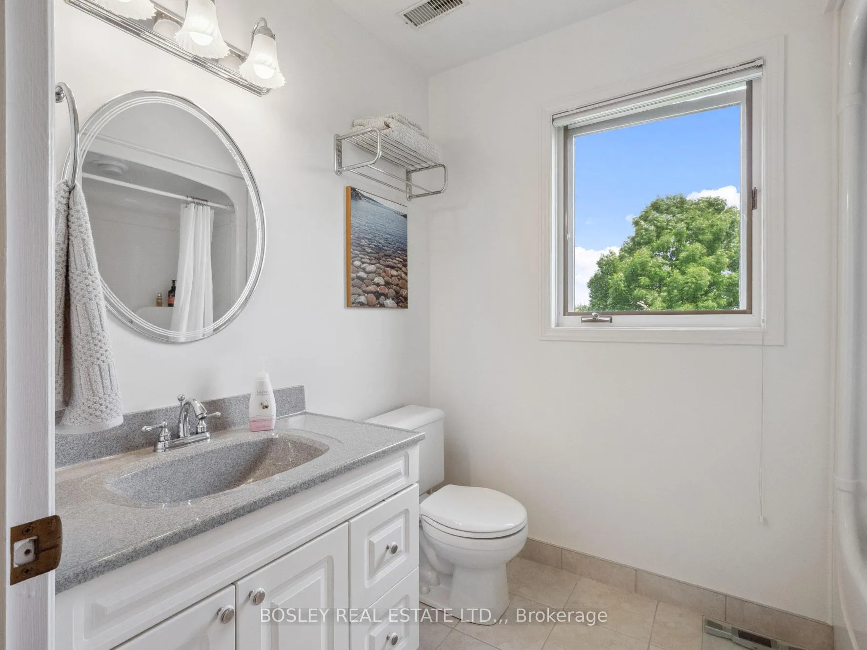 Photo 24 of 48 Henley Drive, St. Catharines, Martindale Pond — HOMEH