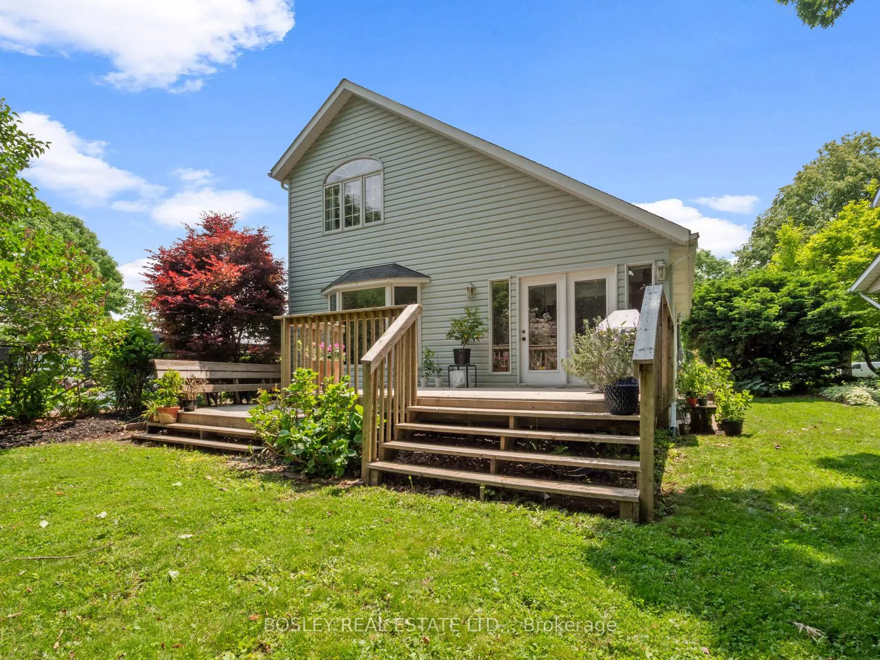 Photo 26 of 48 Henley Drive, St. Catharines, Martindale Pond — HOMEH
