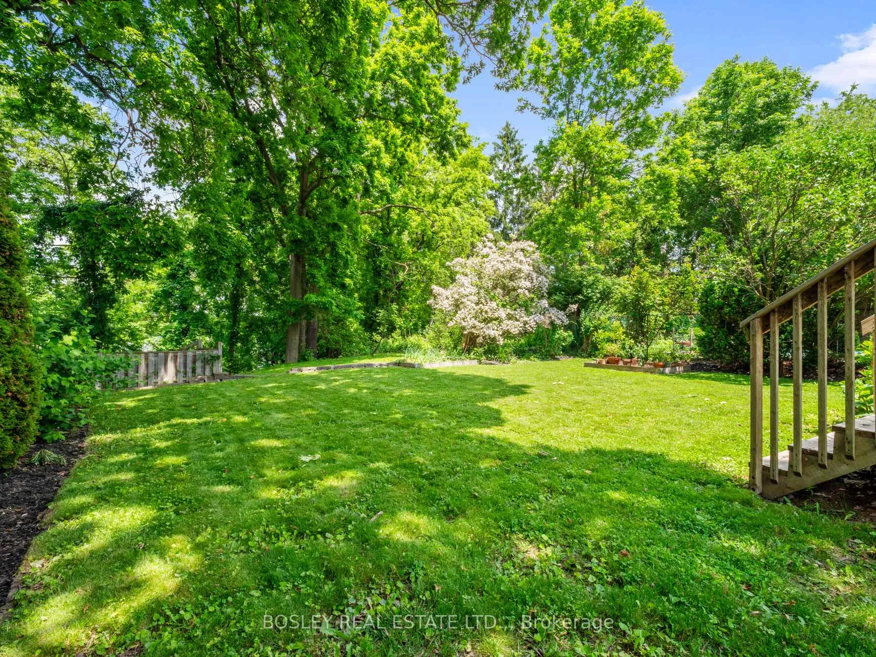 Photo 27 of 48 Henley Drive, St. Catharines, Martindale Pond — HOMEH