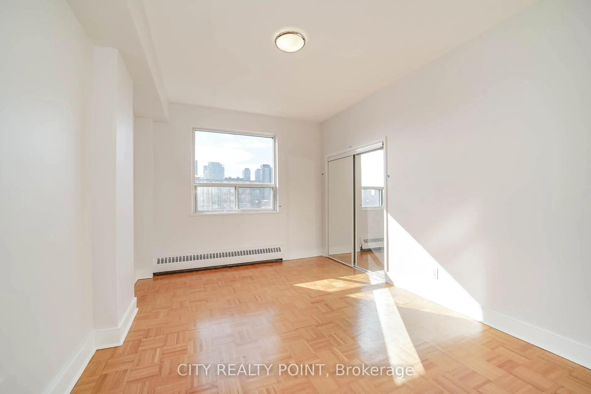Photo 10 of Unit 201, 490 Eglinton Avenue E, Toronto, Mount Pleasant East — HOMEH
