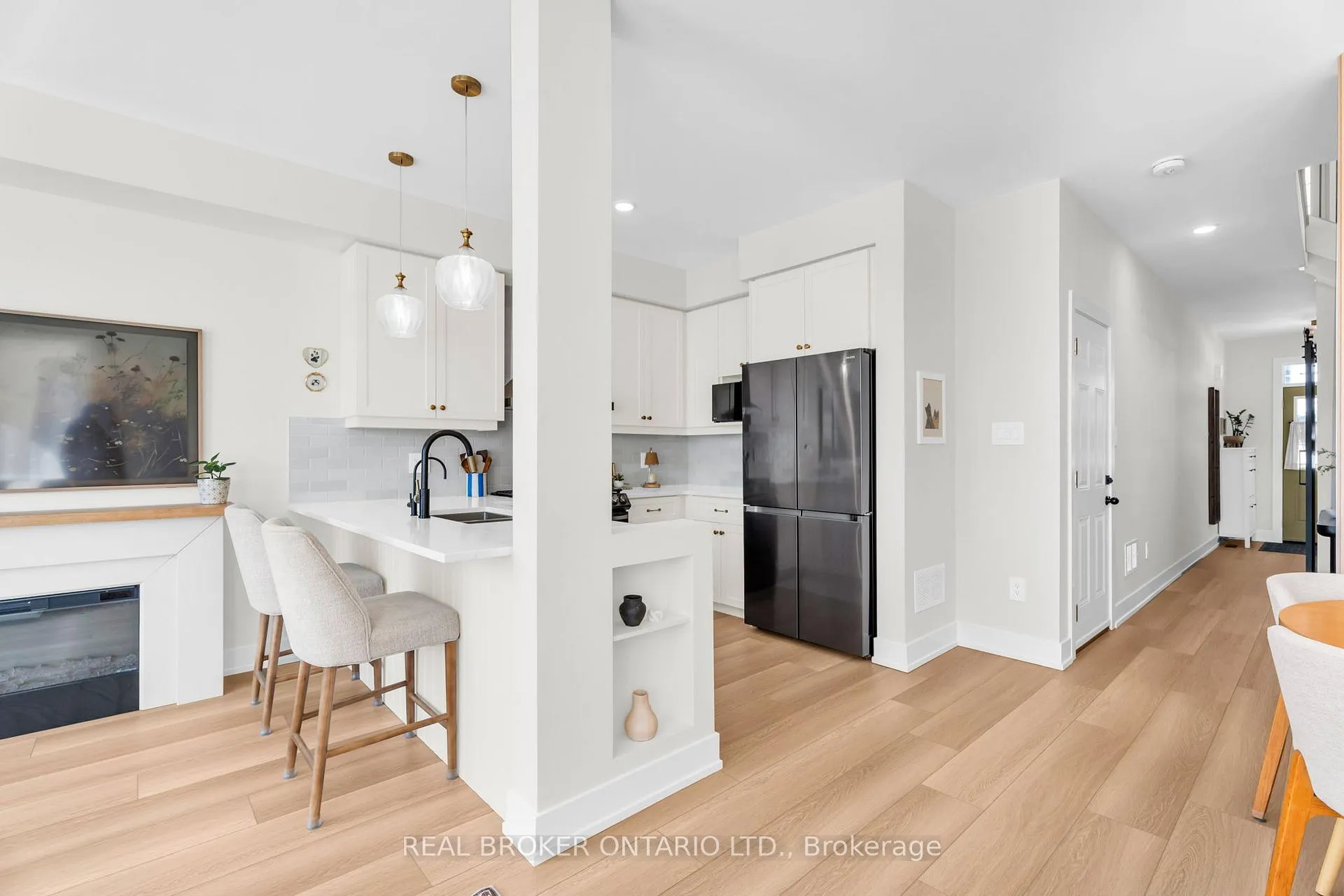 Photo 8 of Unit 22, 690 Broadway, Orangeville — HOMEH