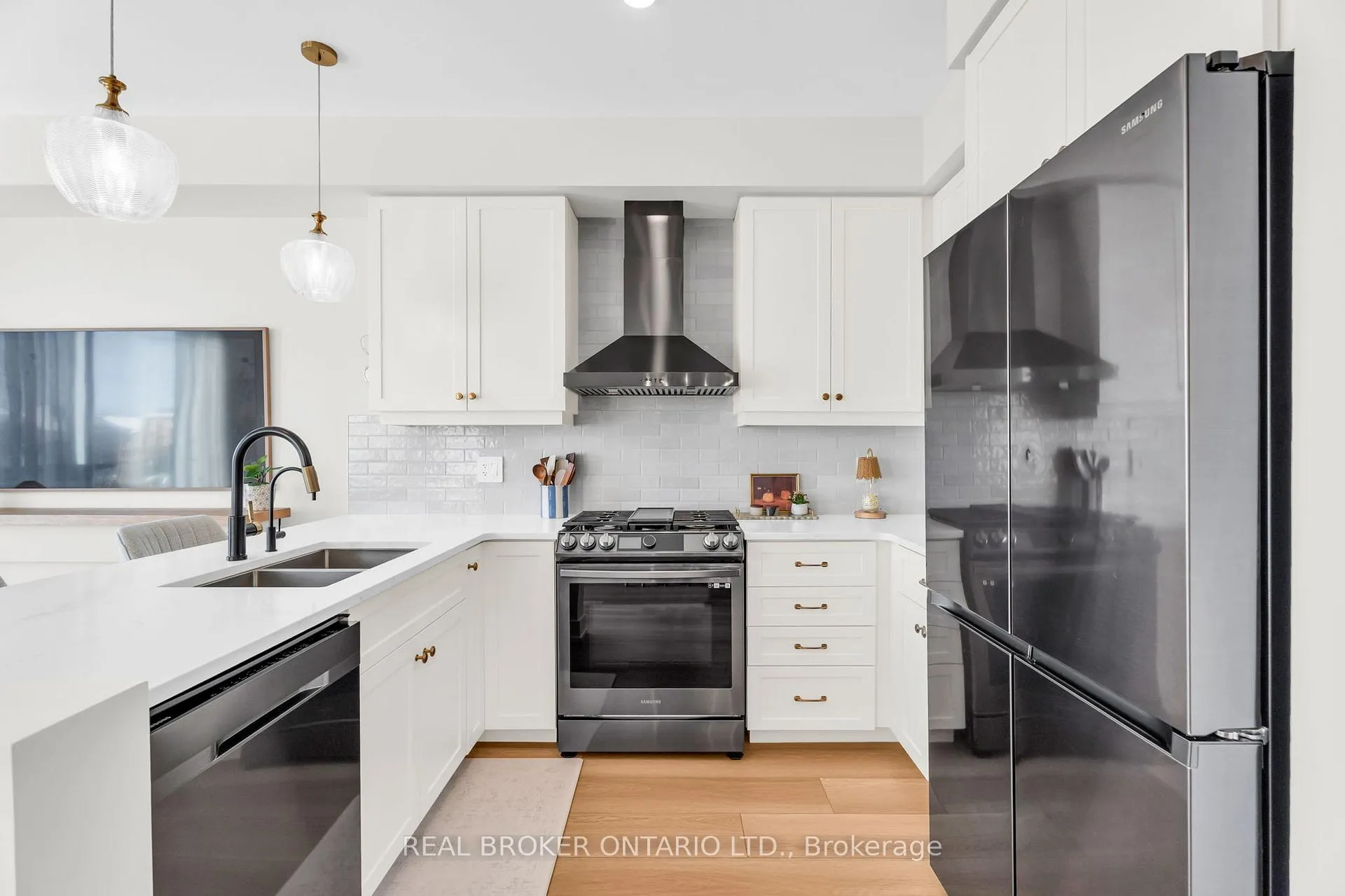 Photo 12 of Unit 22, 690 Broadway, Orangeville — HOMEH