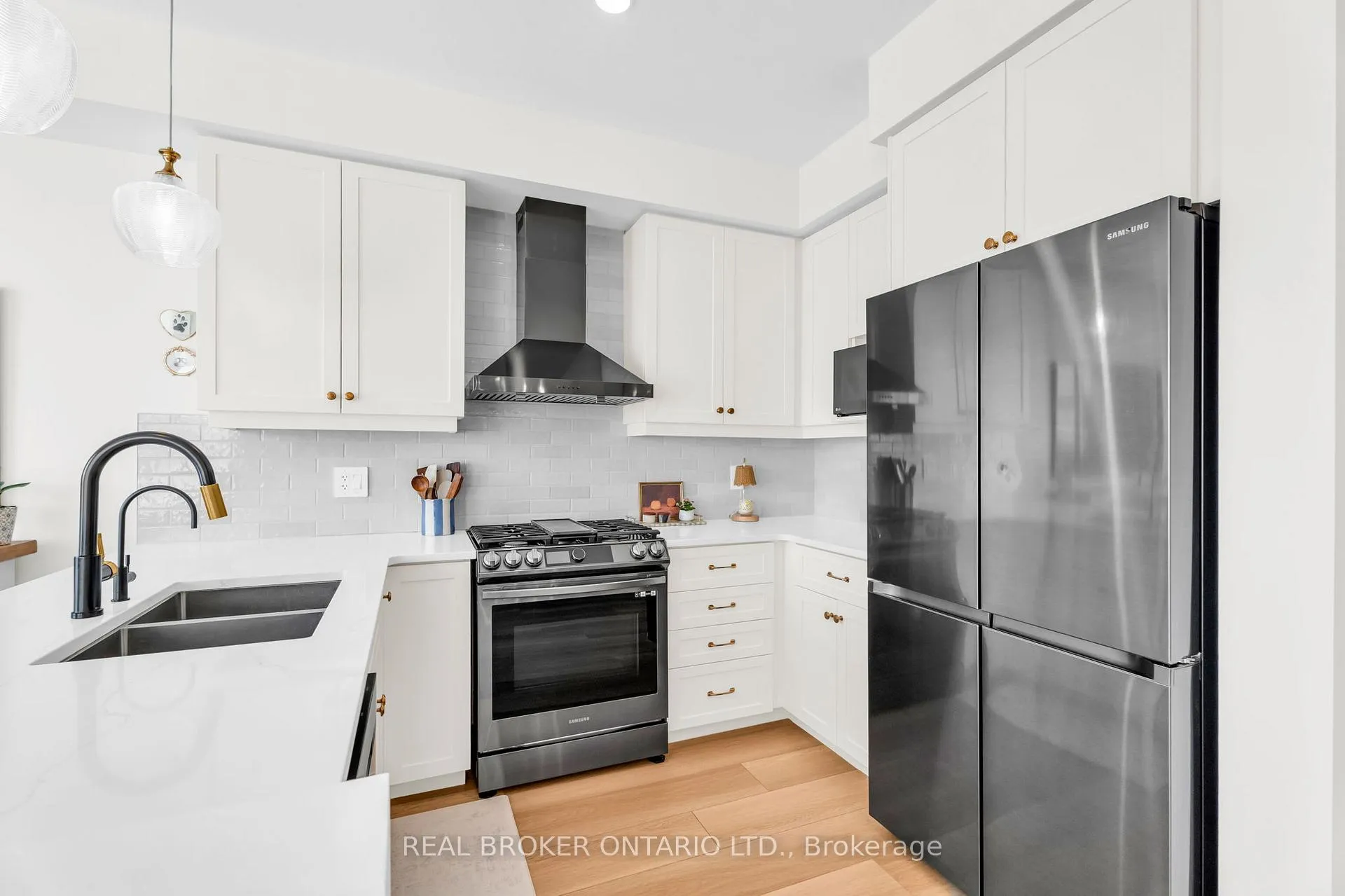 Photo 14 of Unit 22, 690 Broadway, Orangeville — HOMEH