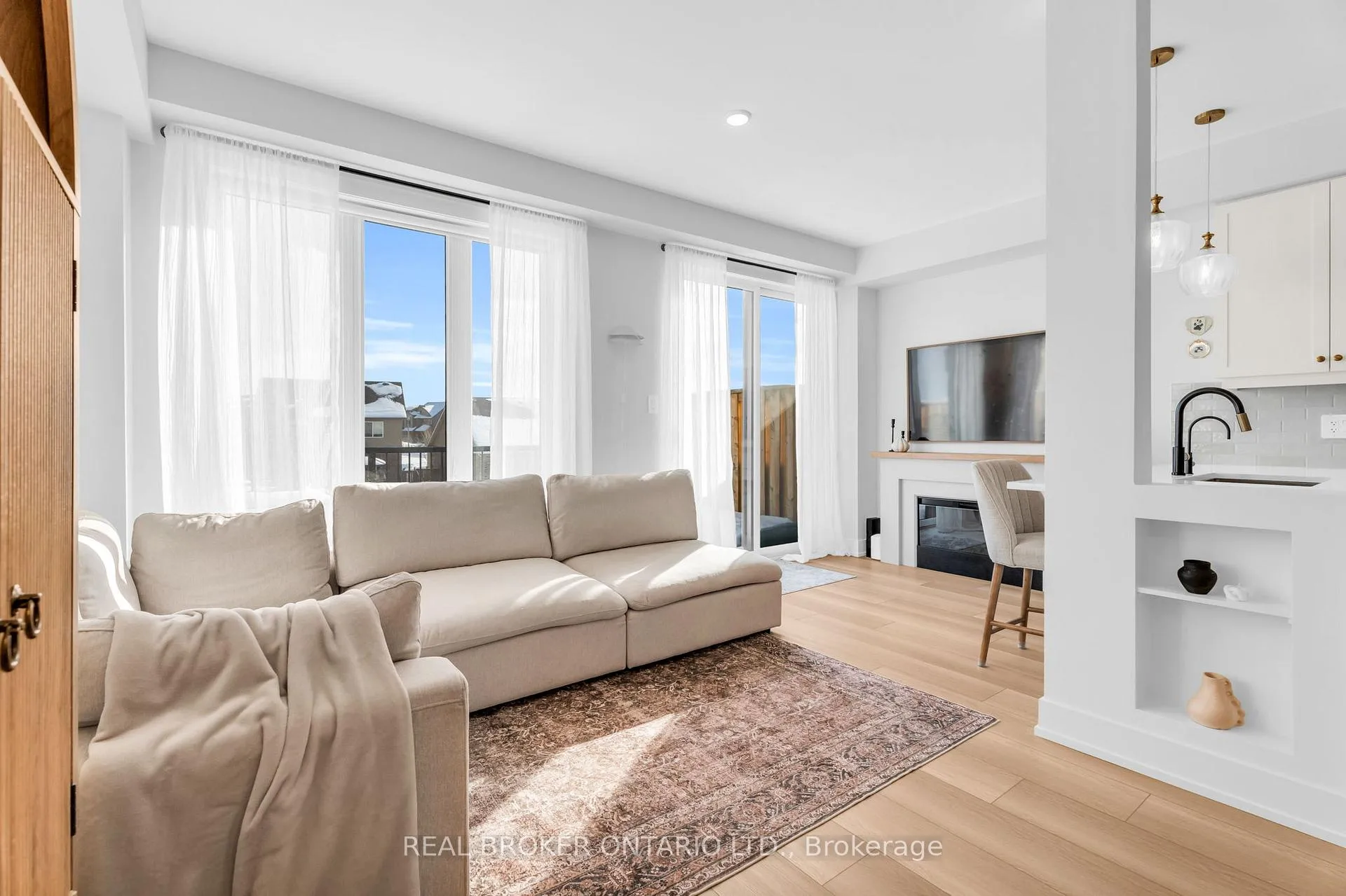Photo 16 of Unit 22, 690 Broadway, Orangeville — HOMEH