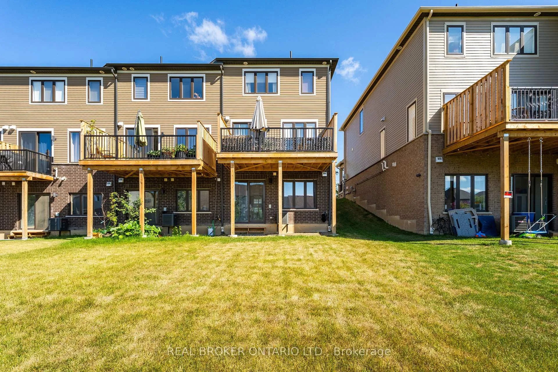 Photo 33 of Unit 22, 690 Broadway, Orangeville — HOMEH
