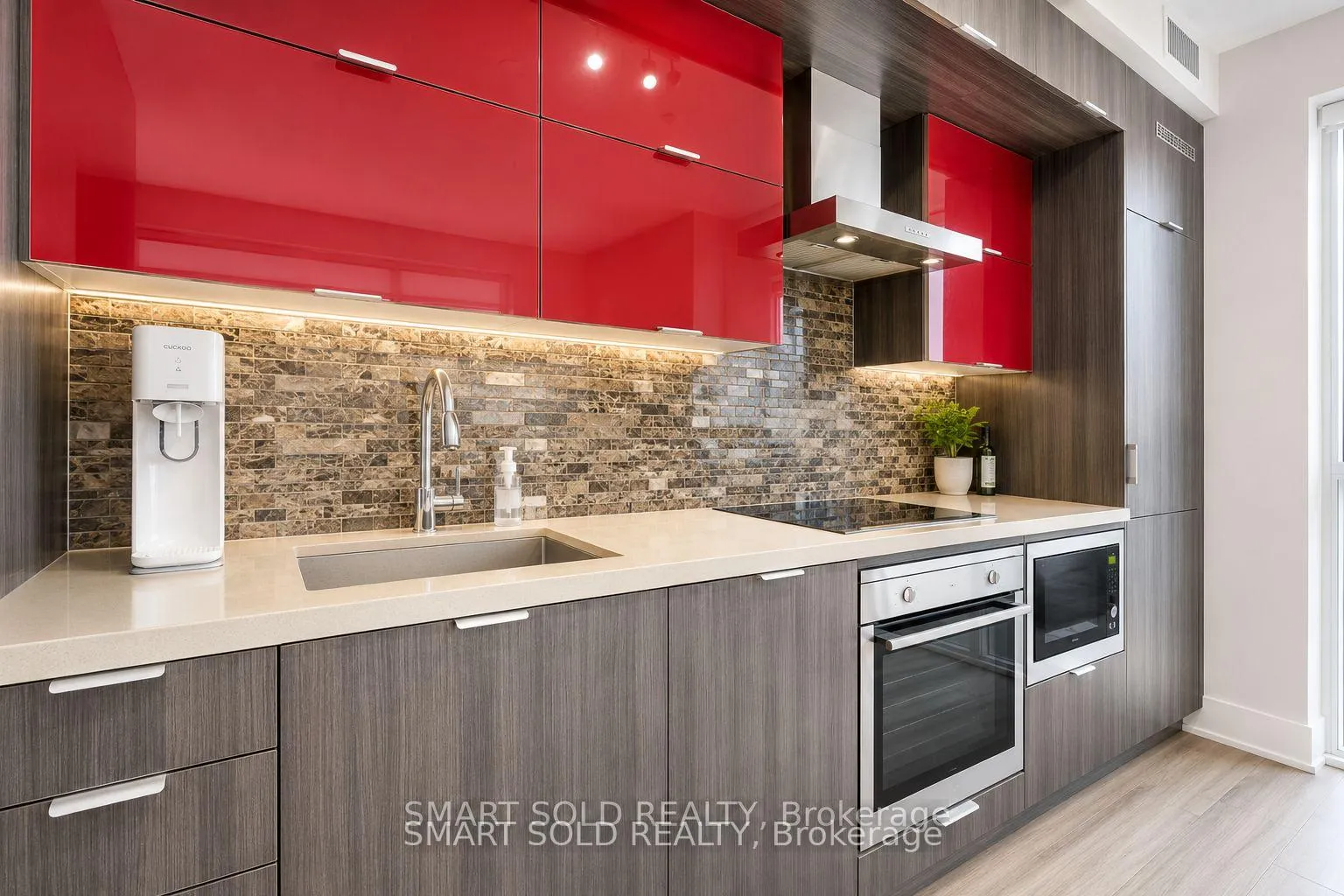 Photo 7 of Unit 1712, 300 Front Street W, Toronto, Waterfront Communities — HOMEH