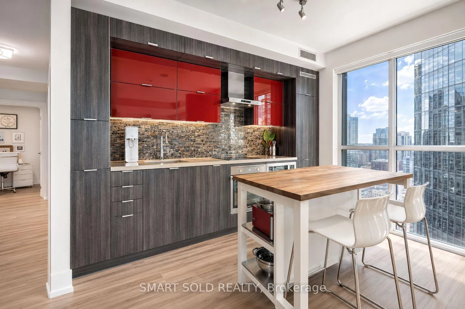 Photo 8 of Unit 1712, 300 Front Street W, Toronto, Waterfront Communities — HOMEH