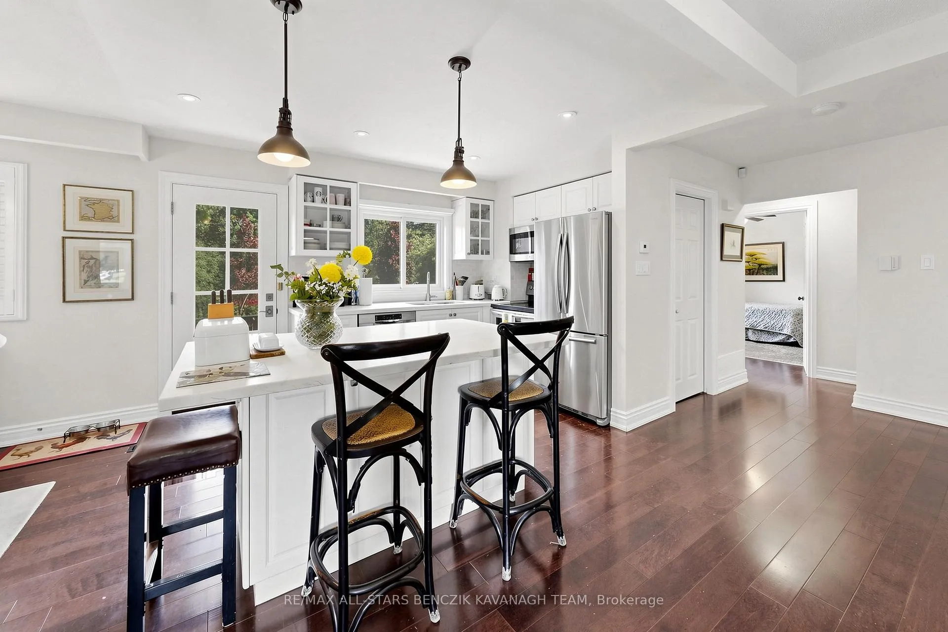 Photo 7 of 65 Wootten Way N, Markham, Markham Village — HOMEH